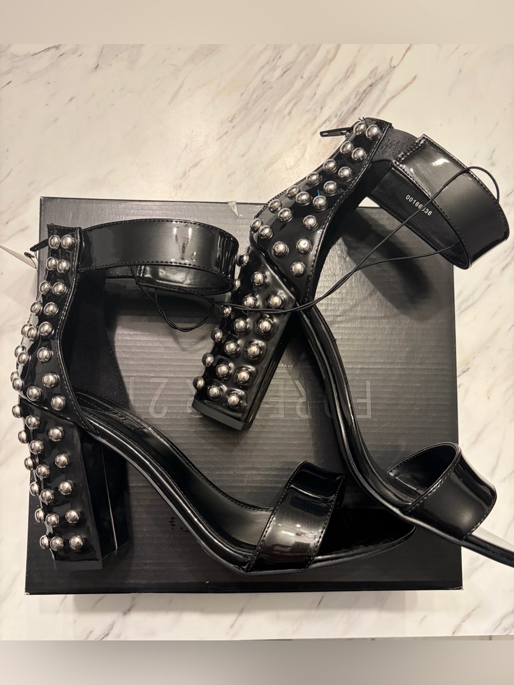 NWT Forever21 Black Patent Block Heels in Women's US size 7.5